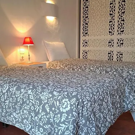 Villa La Balaia - Charm And Comfort 12 People 9 Beds